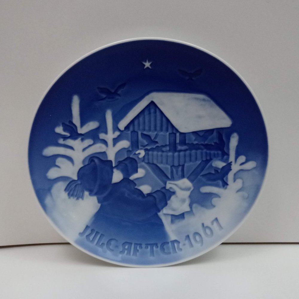 1967 Bing & Grondahl Christmas Plate